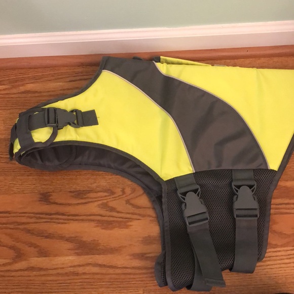 Good2Go Dog Deluxe Floatation Vest XLarge 75-110lb - Picture 2 of 5